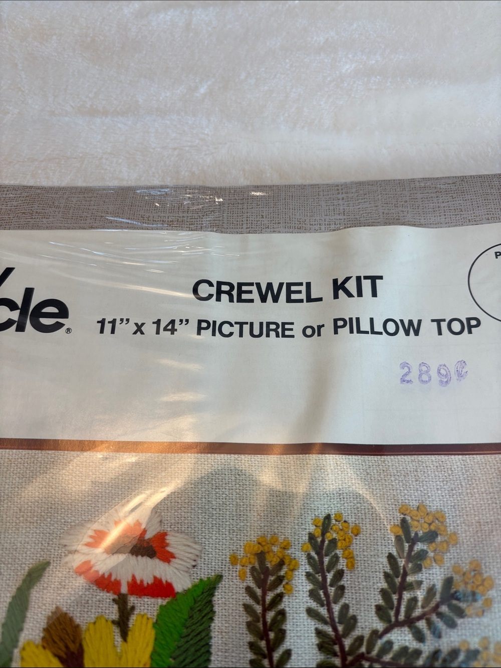 Vintage NWT Family Circle Crewel Kit "Spring Song" Floral Full Kit! Cottagecore - Picture 2 of 6